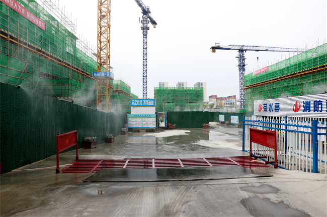 1744249205394757GKLL.jpg 智能圍擋噴淋按需補水-1.jpg